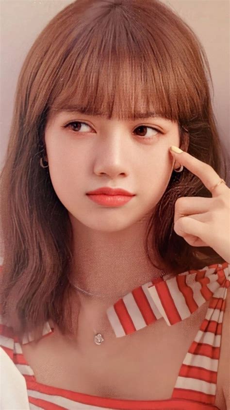 blackpink lisa facts and personality